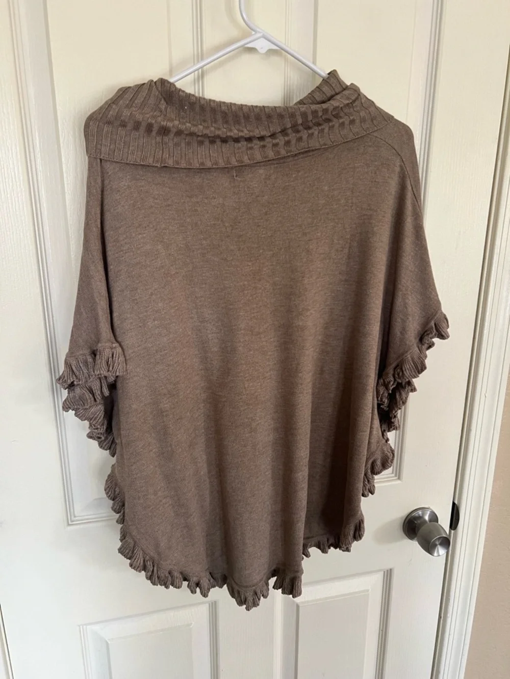 Joseph A Taupe Ruffle Poncho Sweater M Cowl Neck Knit Cape Style Top - Picture 10 of 11